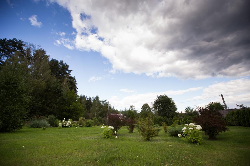 Pokoje Goscinne Na Skraju Puszczy Pogorzelce Bagian luar foto